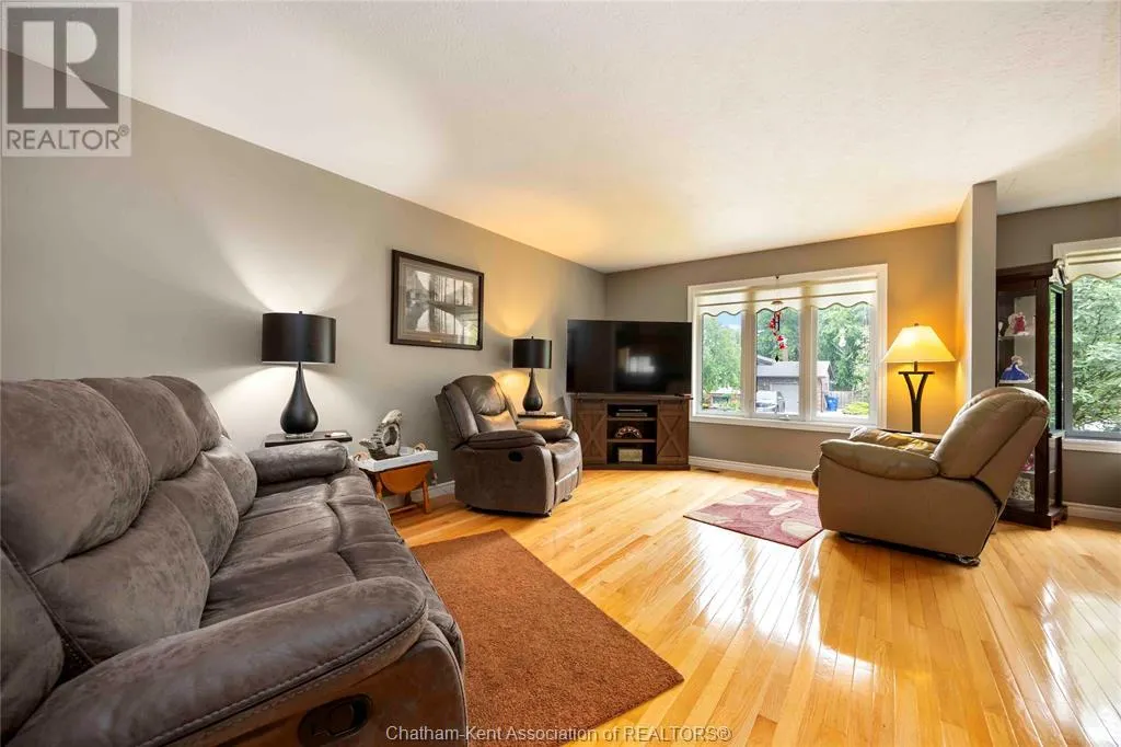 257 Hudson CRESCENT