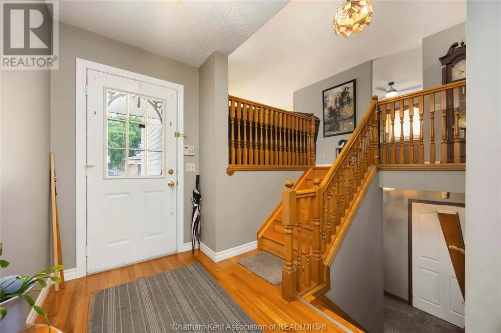 257 Hudson CRESCENT