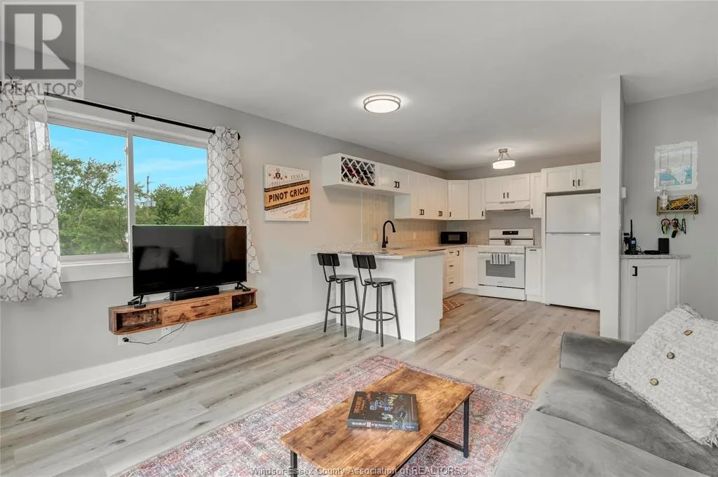 44 ROBSON Unit# 216