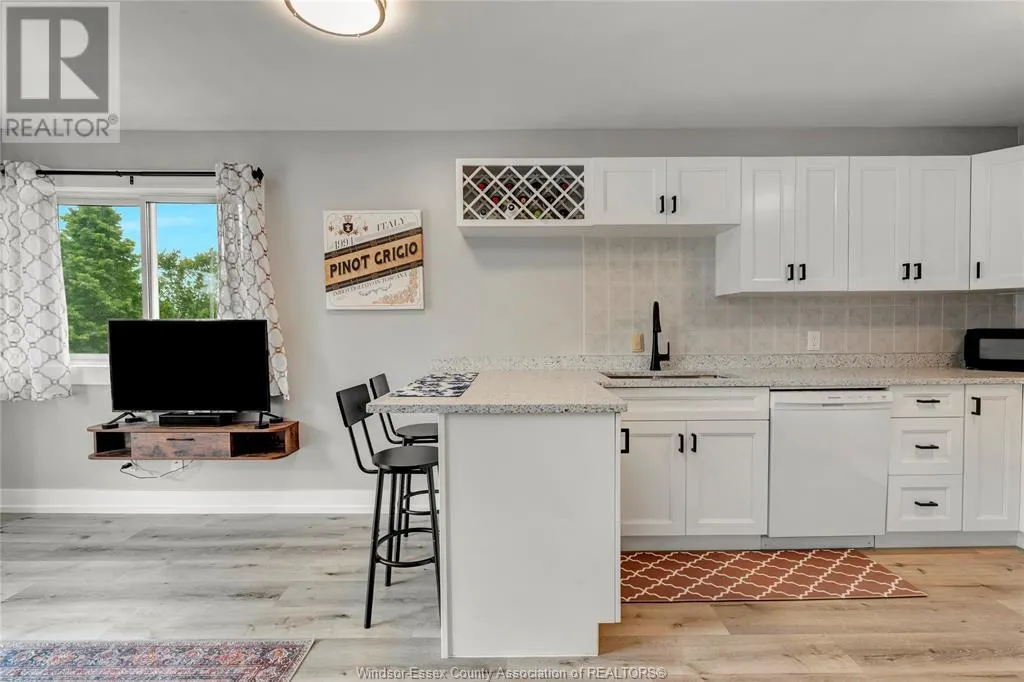 44 ROBSON Unit# 216