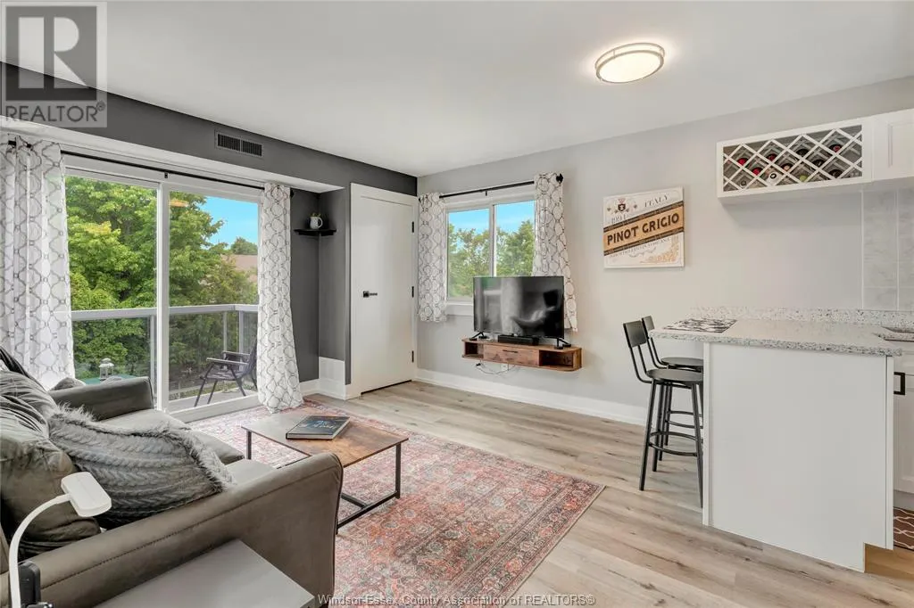 44 ROBSON Unit# 216