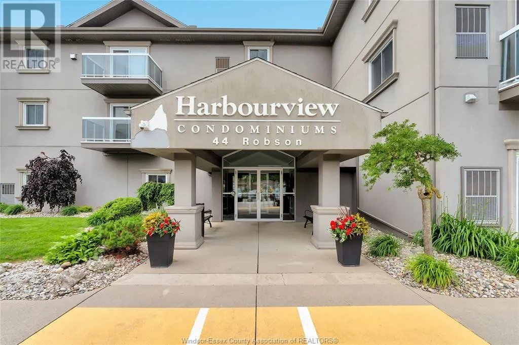 44 ROBSON Unit# 216