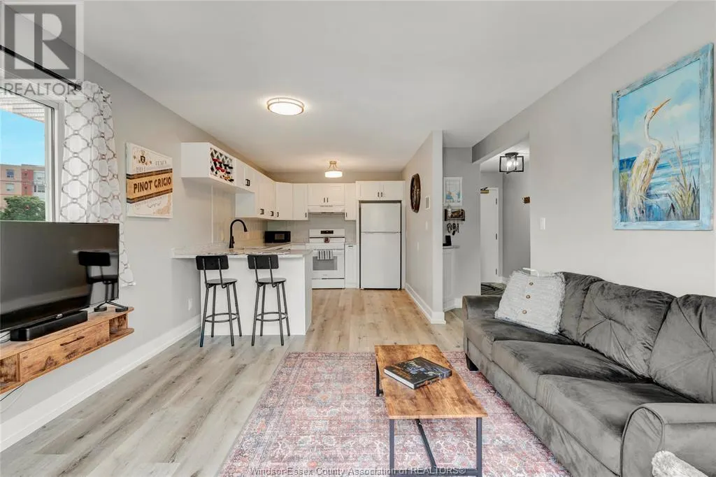 44 ROBSON Unit# 216