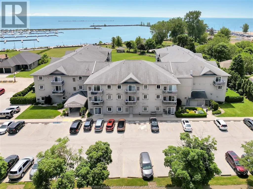 44 ROBSON Unit# 216
