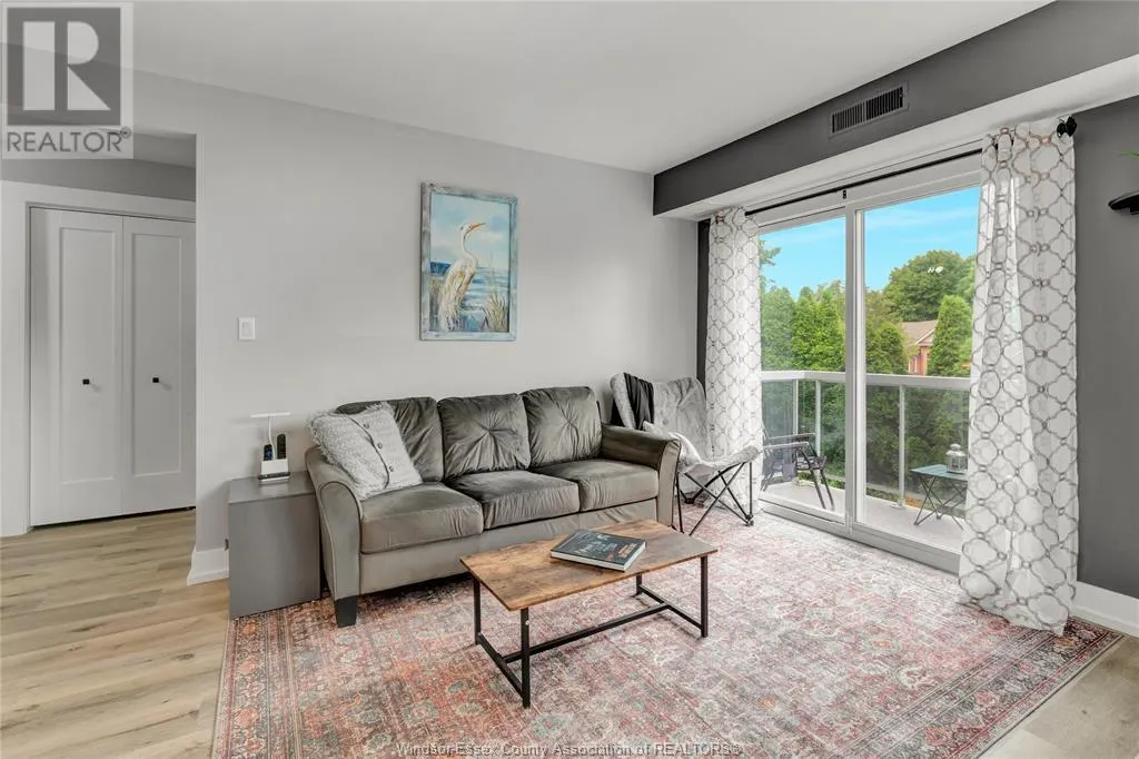 44 ROBSON Unit# 216