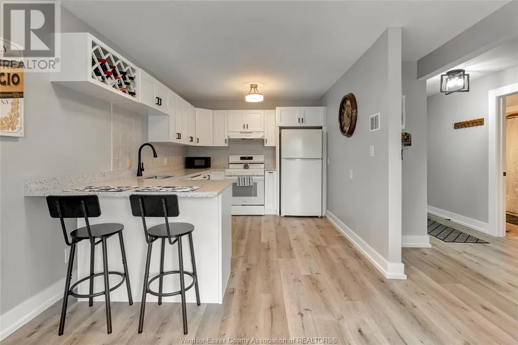 44 ROBSON Unit# 216