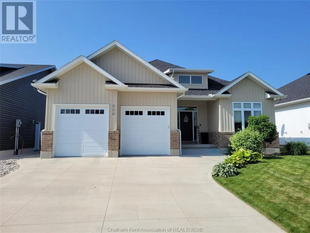 300 DAVIES STREET East