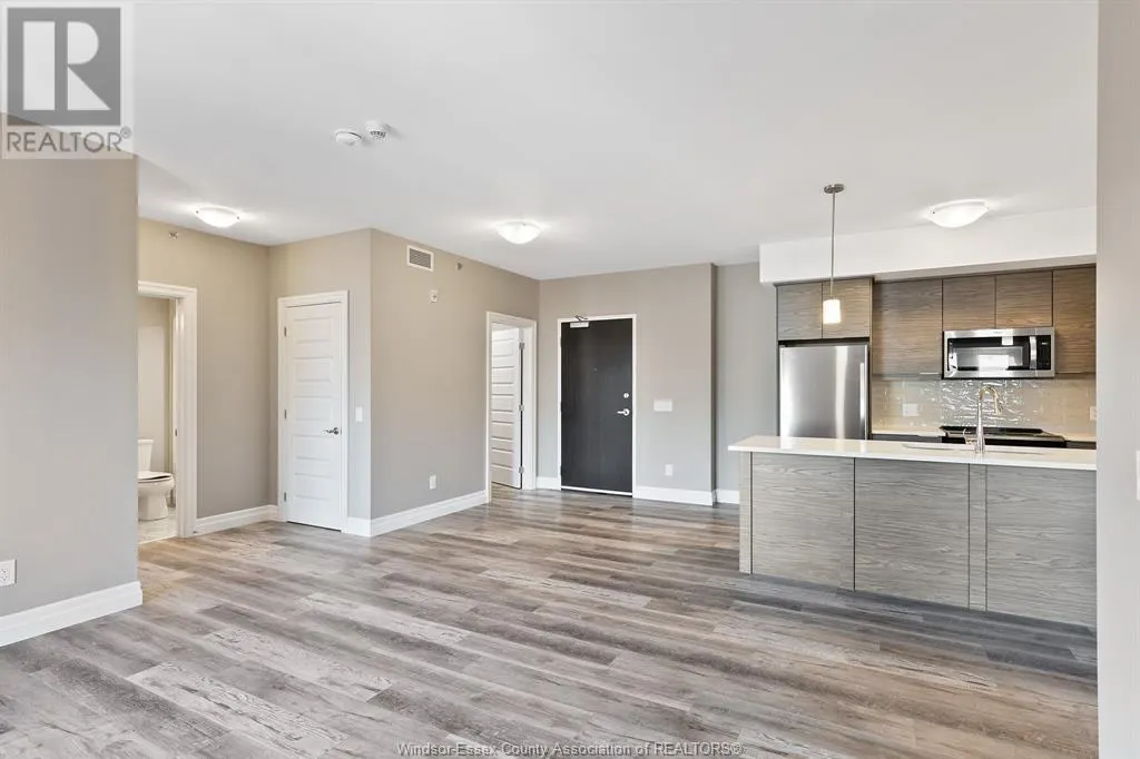 716 BROWNSTONE Unit# 404