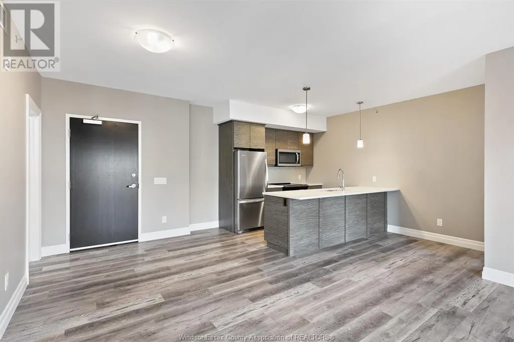 716 BROWNSTONE Unit# 404