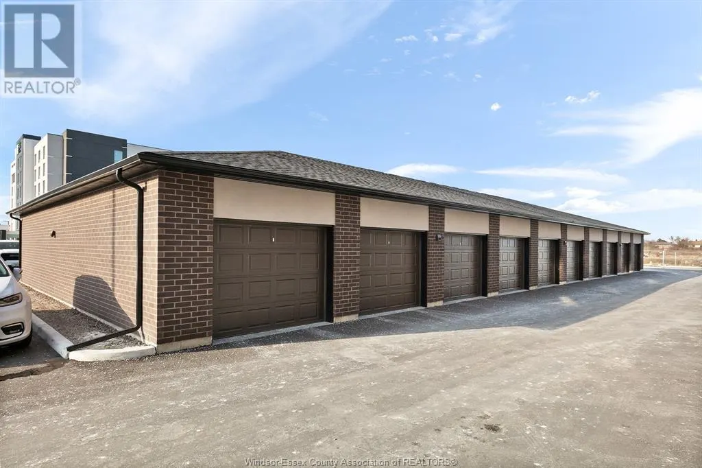 716 BROWNSTONE Unit# 406