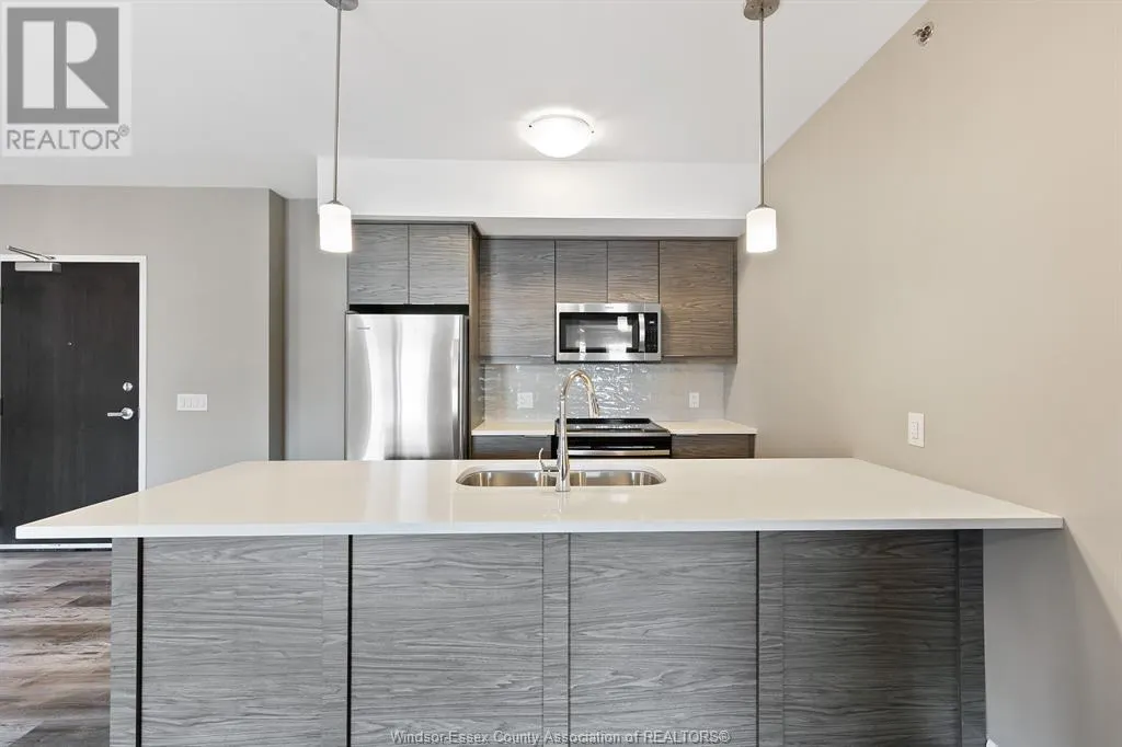 716 BROWNSTONE Unit# 406