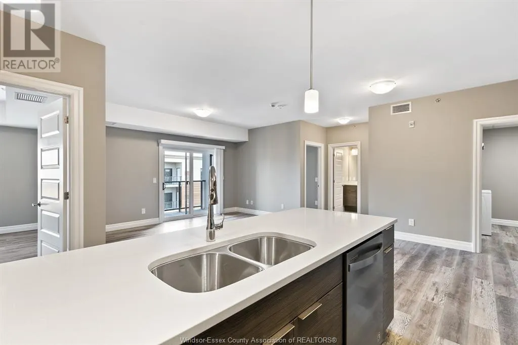 716 BROWNSTONE Unit# 406