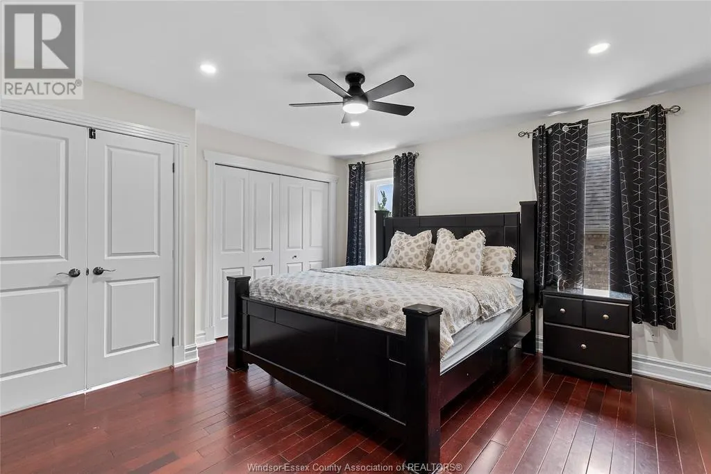 888 DRIFTWOOD CRESCENT