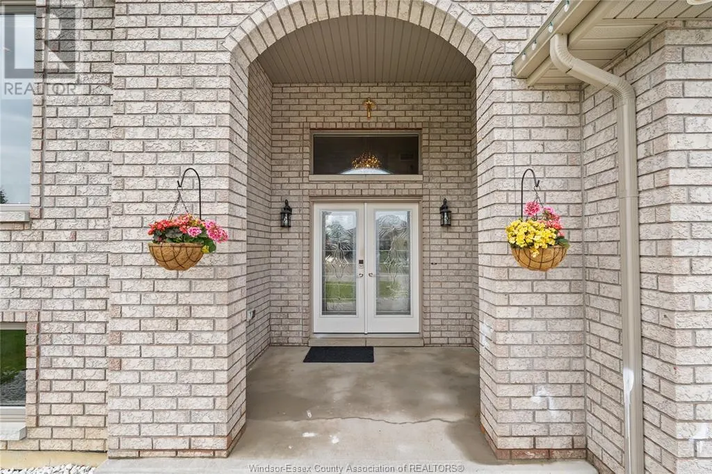 859 SOUTHWOOD DRIVE