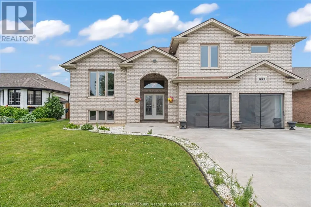 859 SOUTHWOOD DRIVE