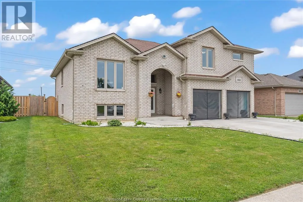 859 SOUTHWOOD DRIVE