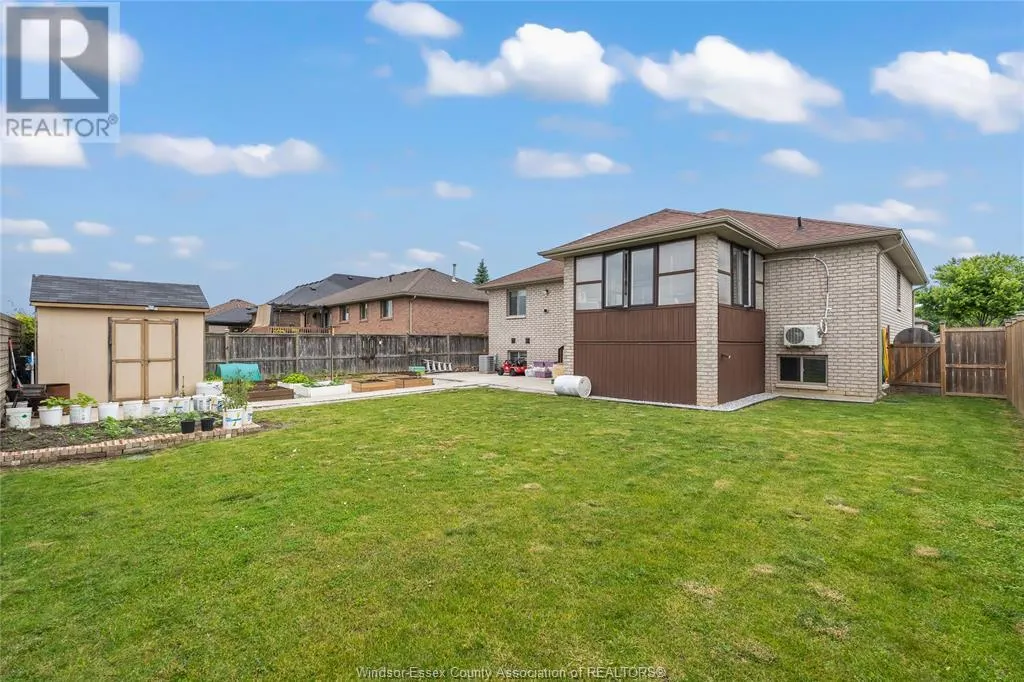 859 SOUTHWOOD DRIVE