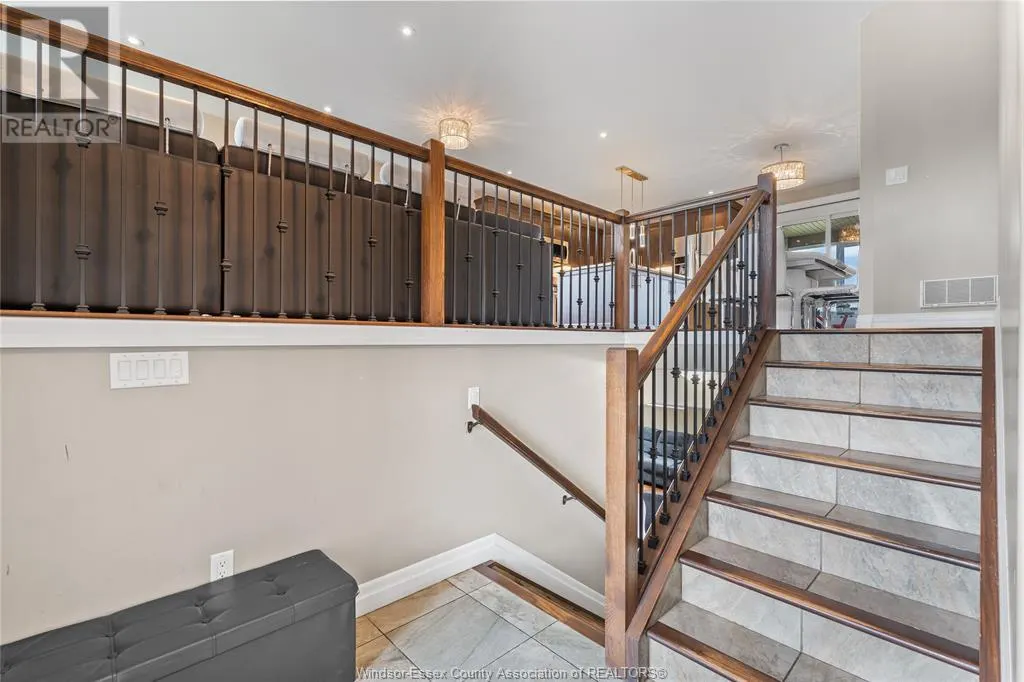 859 SOUTHWOOD DRIVE