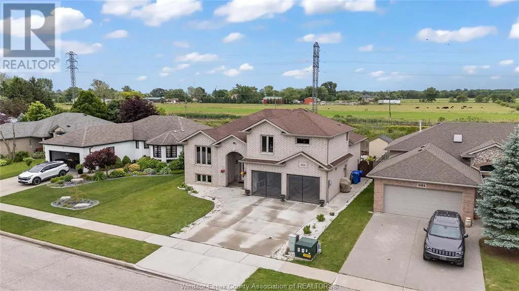 859 SOUTHWOOD DRIVE
