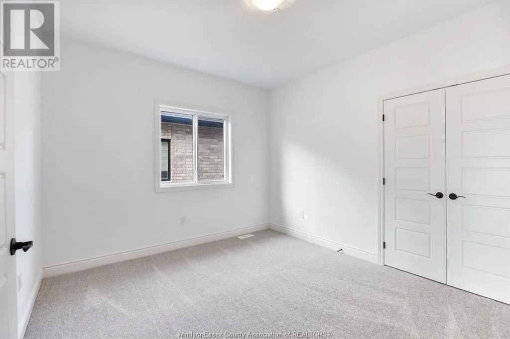 210 McLellan
