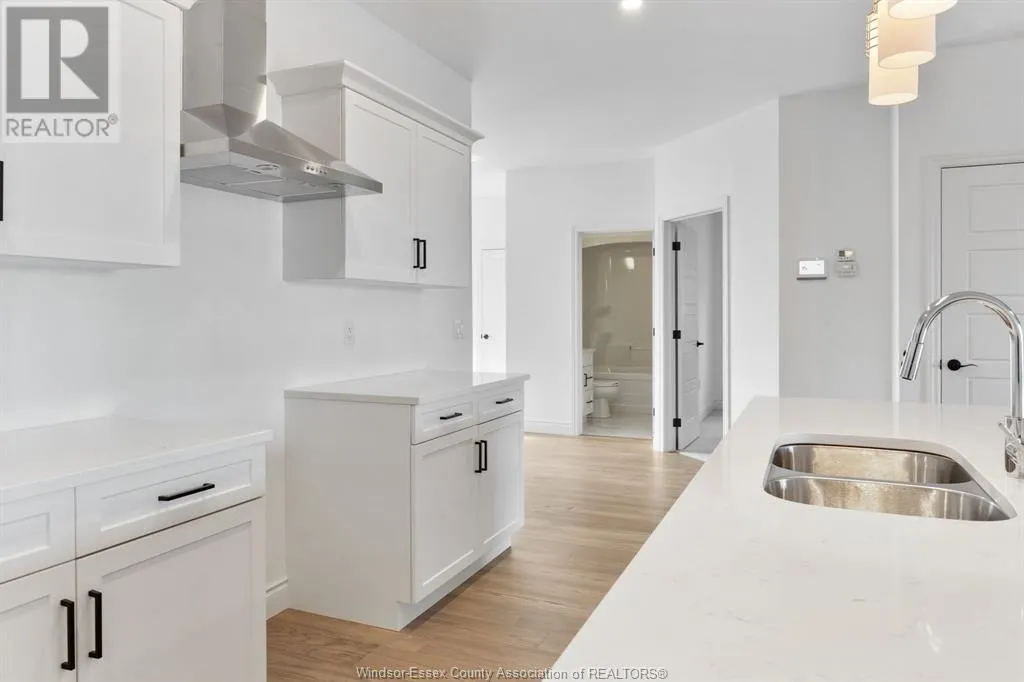 210 McLellan