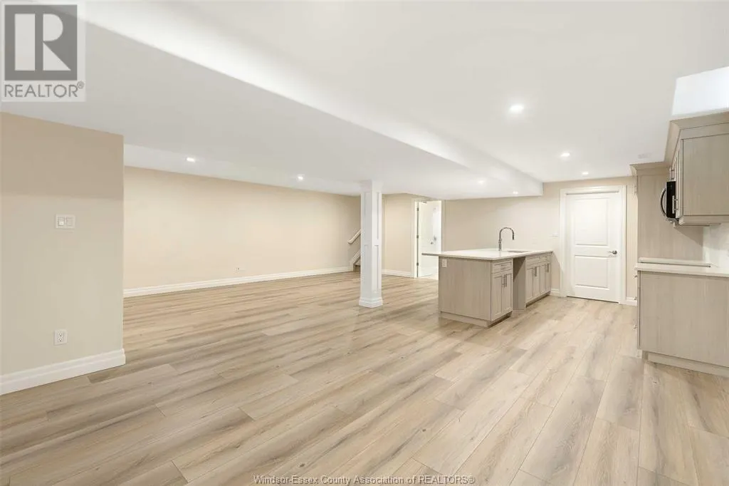 64 JEWEL STREET