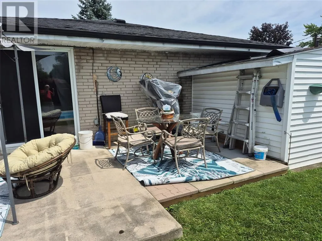 61 Dauw AVENUE