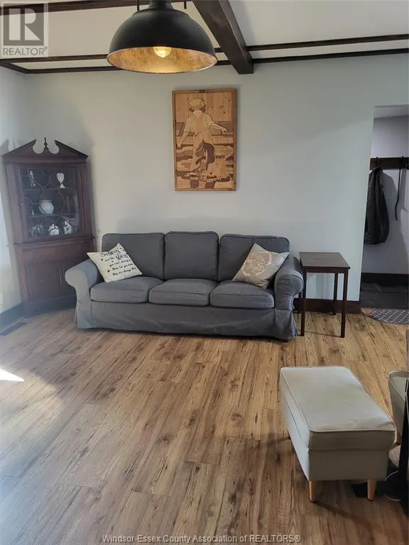 8902 TALBOT TRAIL