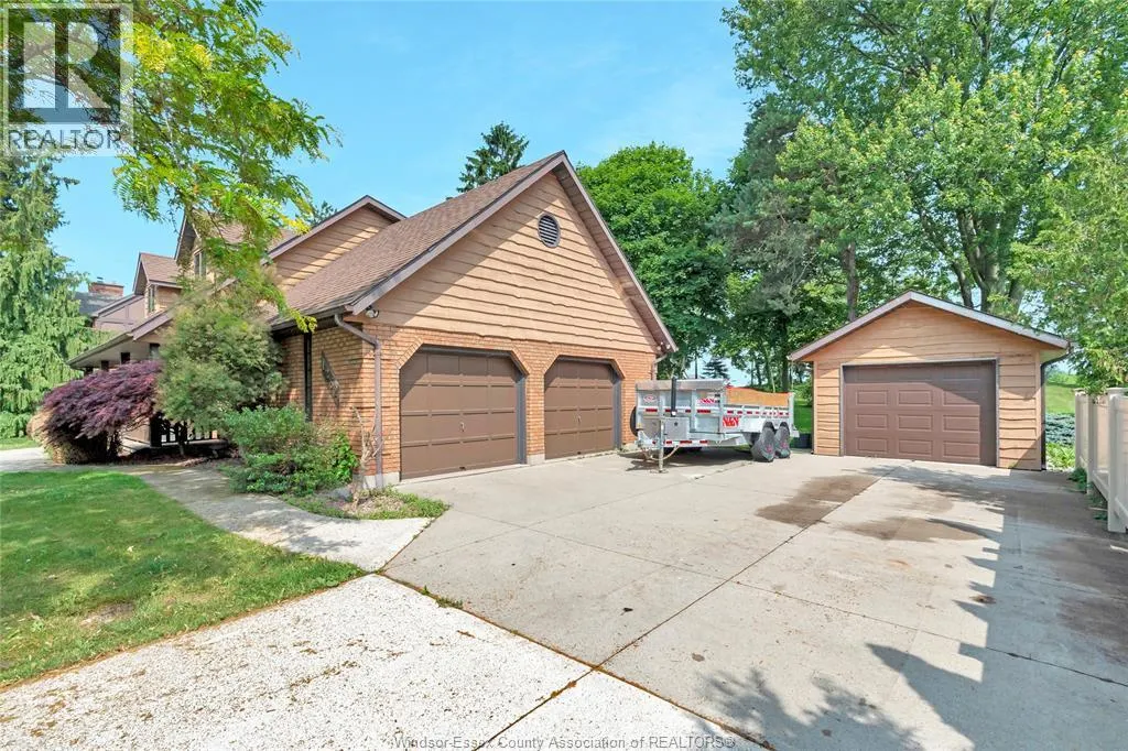 1232 BAINBRIDGE