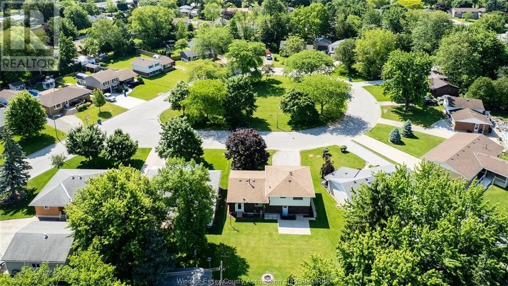 6 Sunset Place