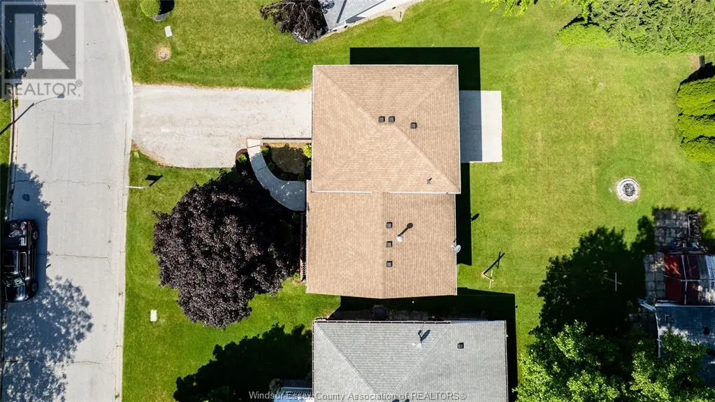6 Sunset Place