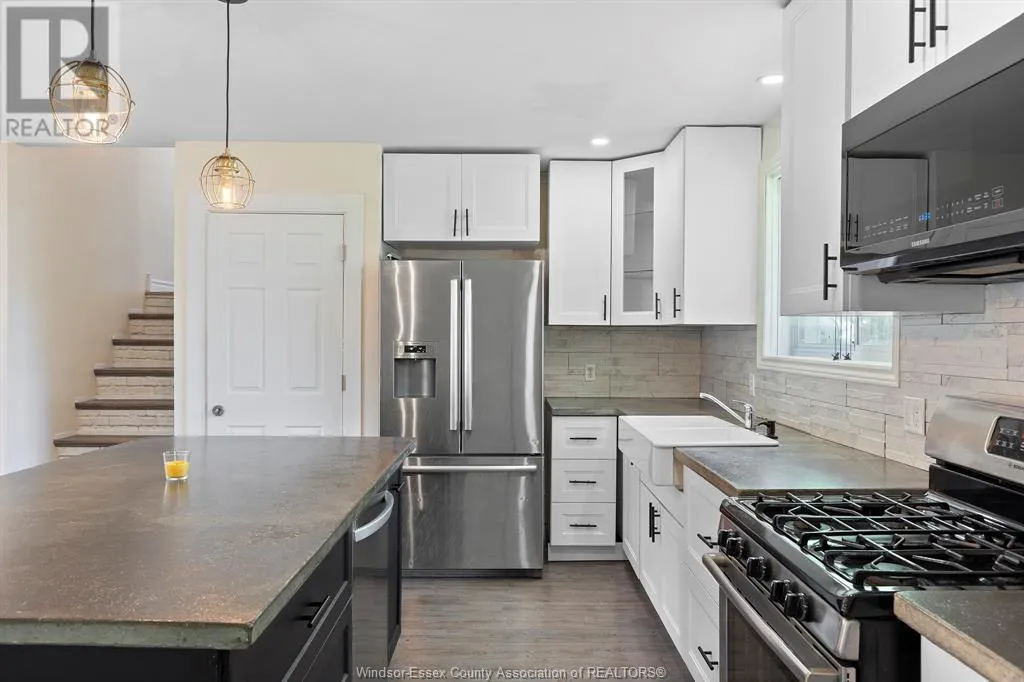 6 Sunset Place