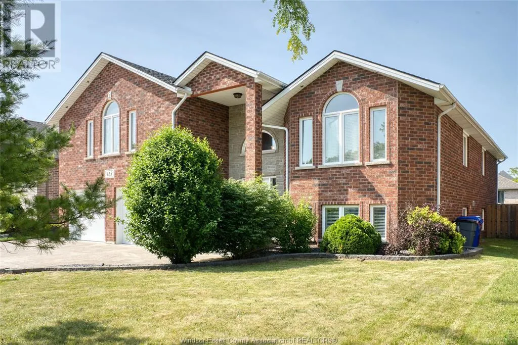 455 HURON