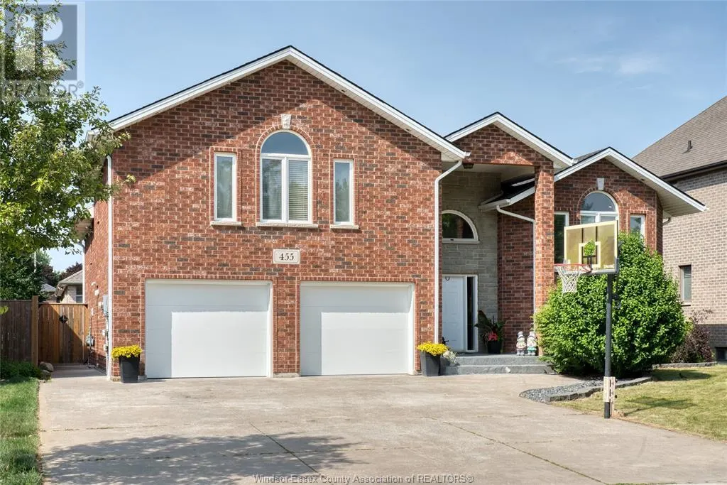 455 HURON
