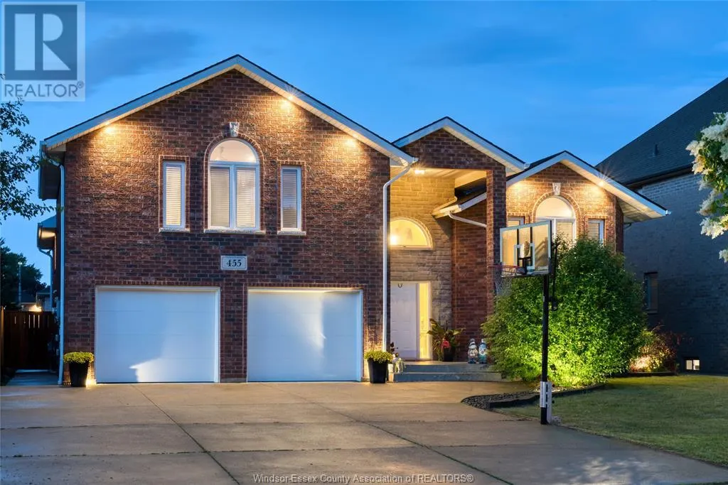 455 HURON