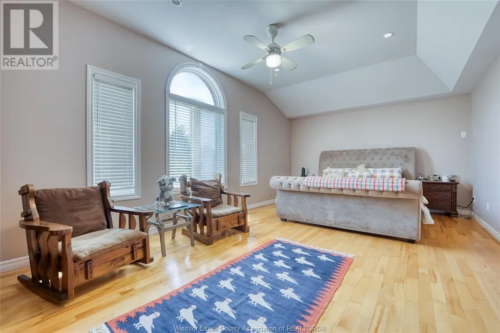 455 HURON