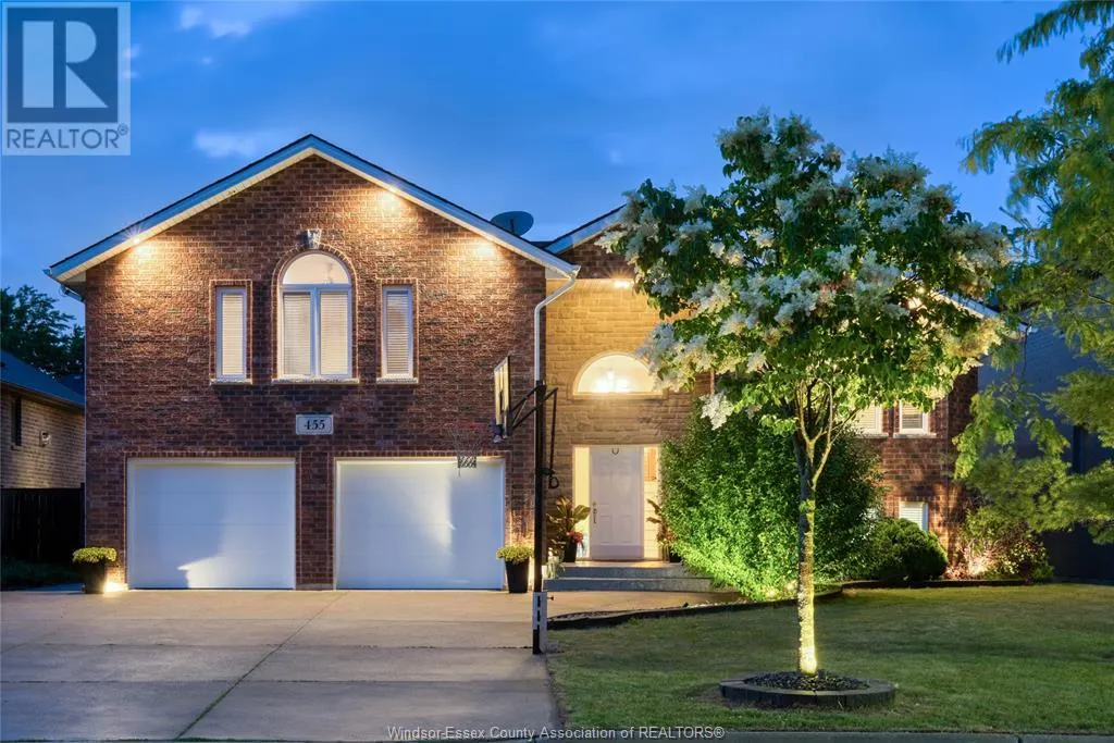 455 HURON