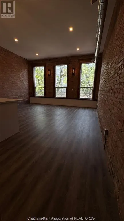 164 King STREET Unit# 201