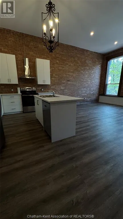 164 King STREET Unit# 201