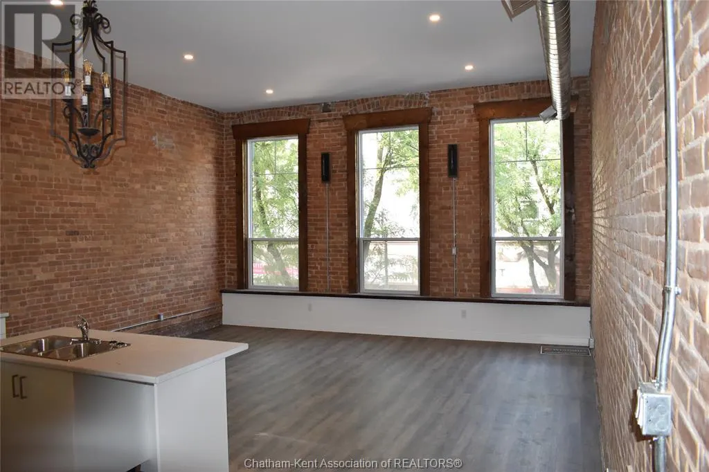 164 King STREET Unit# 201