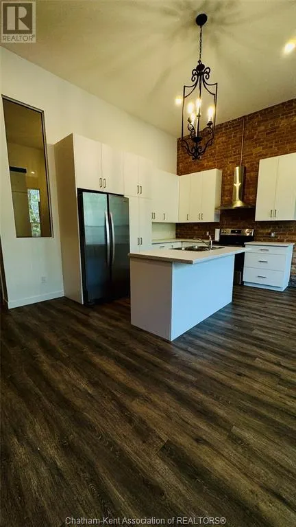 164 King STREET Unit# 201