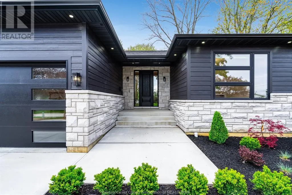1499 FULLER DRIVE