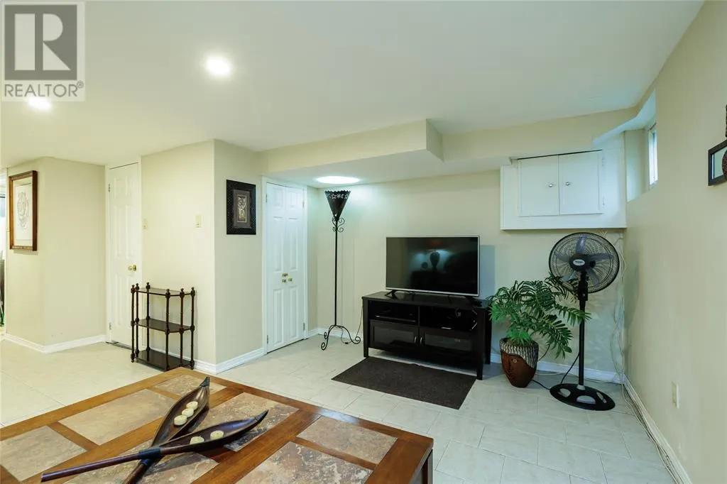 27 TURNER DRIVE Unit# 17, #17