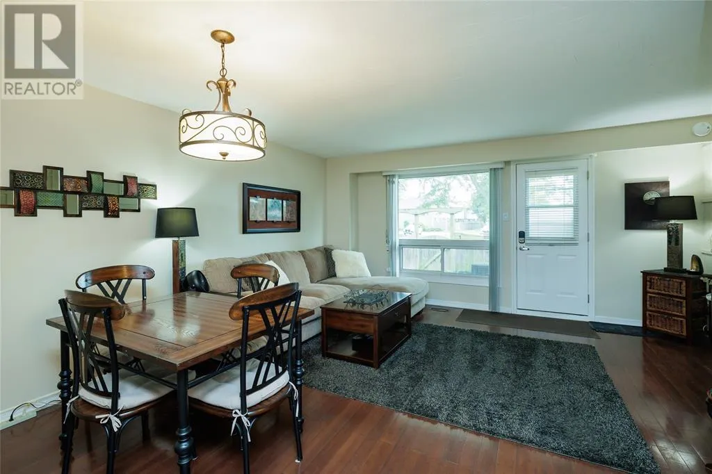 27 TURNER DRIVE Unit# 17, #17