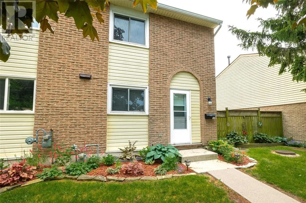 27 TURNER DRIVE Unit# 17, #17