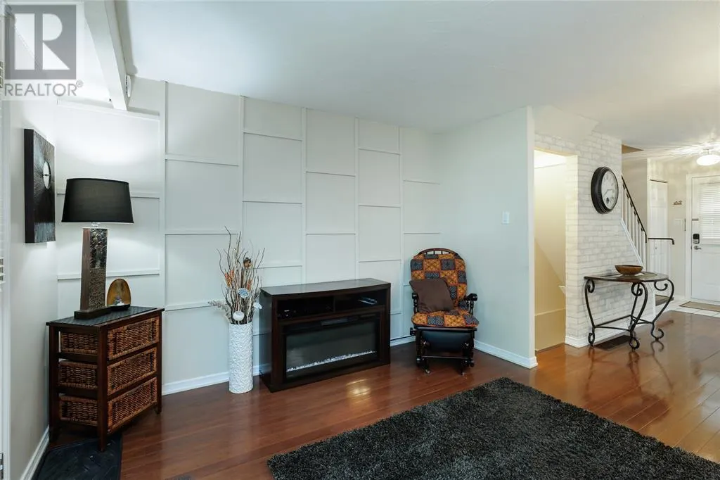 27 TURNER DRIVE Unit# 17, #17