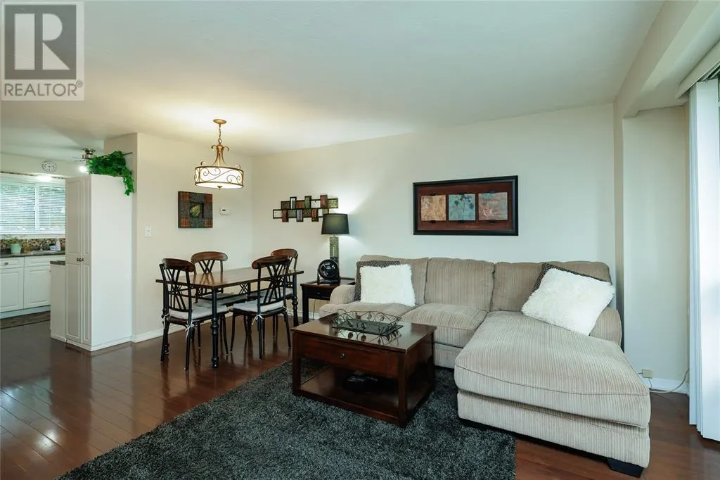 27 TURNER DRIVE Unit# 17, #17