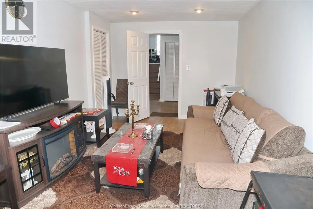 137 RIVERVILLA COURT