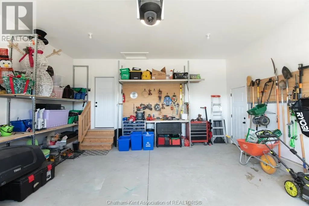 7 VENTURE CRESCENT