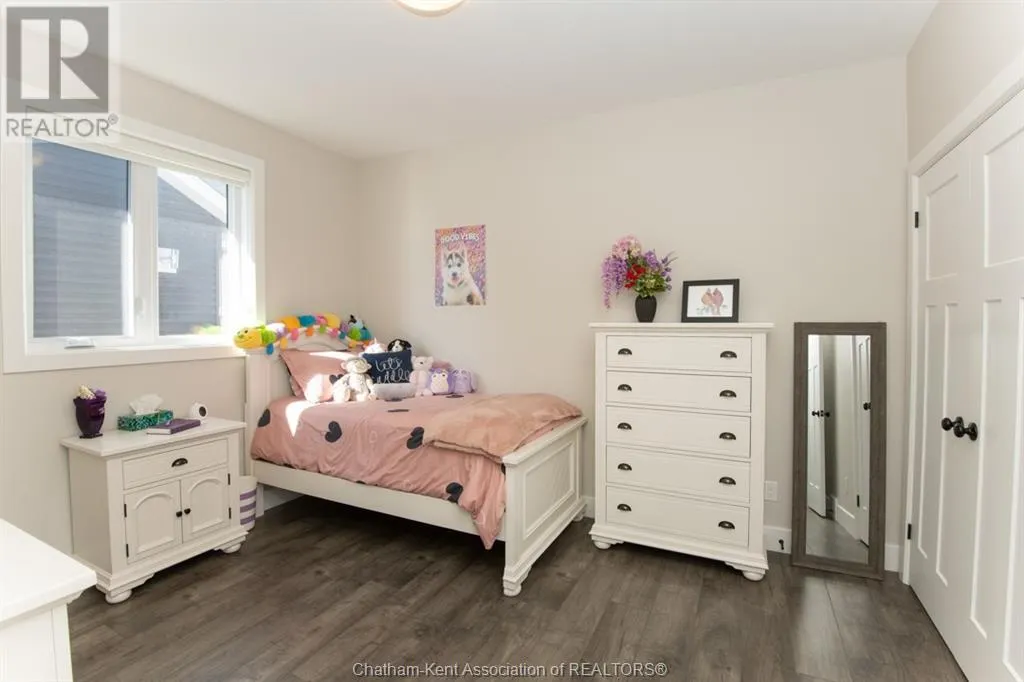 7 VENTURE CRESCENT